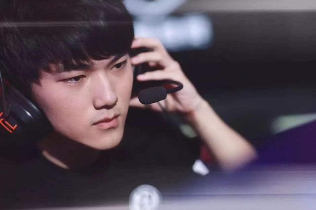 Scout ：我们一直在提升，但总是在比赛上发挥不出来